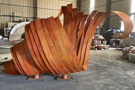 ราคาดี เครื่องประดับสวนโลหะประติมากรรมเหล็ก Corten ขนาดใหญ่กลางแจ้งยาว 2.7 ม ออนไลน์