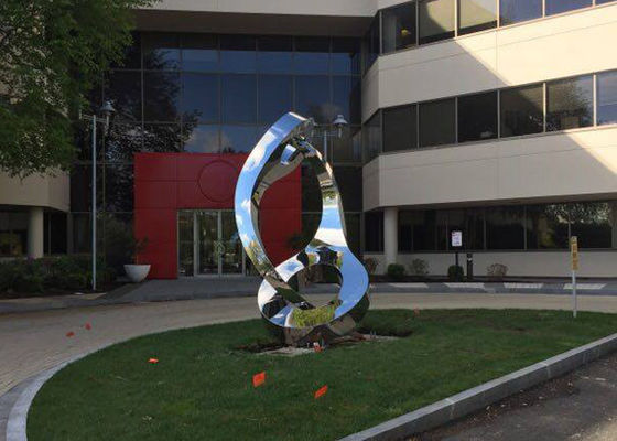 ราคาดี รูปปั้นโลหะกลางแจ้งร่วมสมัย / คนรักประติมากรรมสวนขนาดใหญ่โลหะ ออนไลน์