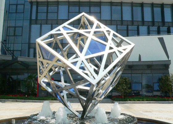 ราคาดี ประติมากรรม Cube ขนาดใหญ่ที่ทันสมัยสแตนเลสน้ำพุกลางแจ้งตกแต่ง ออนไลน์