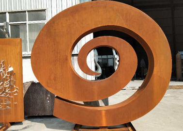 ราคาดี สวนเหล็กกลางแจ้ง Corten ประติมากรรมเหล็กสนิมออกแบบเกลียวธรรมชาติ ออนไลน์