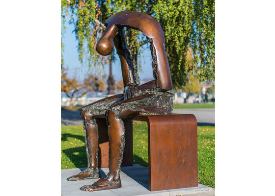 ราคาดี หล่อขนาดชีวิตชายสำริดนั่งบนม้านั่งรูปปั้น ออนไลน์