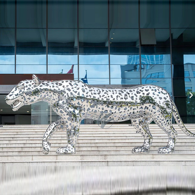 พลาซ่ากลางแจ้งหรือวิลล่าตกแต่ง สแตนเลส Leopard รูปปั้น