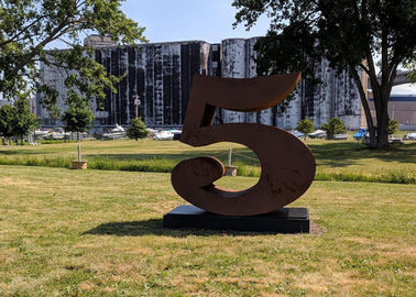 ราคาดี หมายเลข 5 การ์เด้นเดคคอร์ตกแต่งสวนประติมากรรมเหล็ก Corten สำหรับกลางแจ้งความเสถียรในการกัดกร่อน ออนไลน์