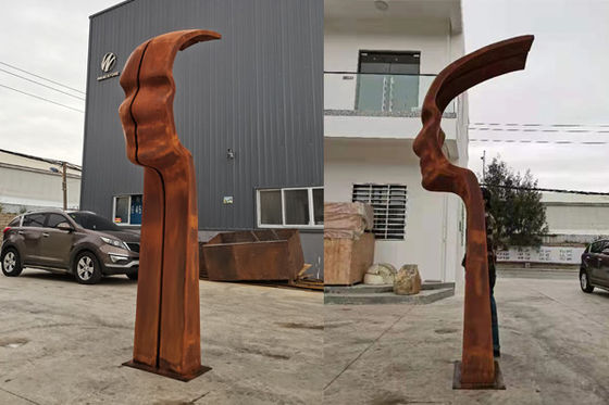 ประติมากรรมใบหน้าโลหะ Corten Steel สูง 3 เมตรสำหรับสวน